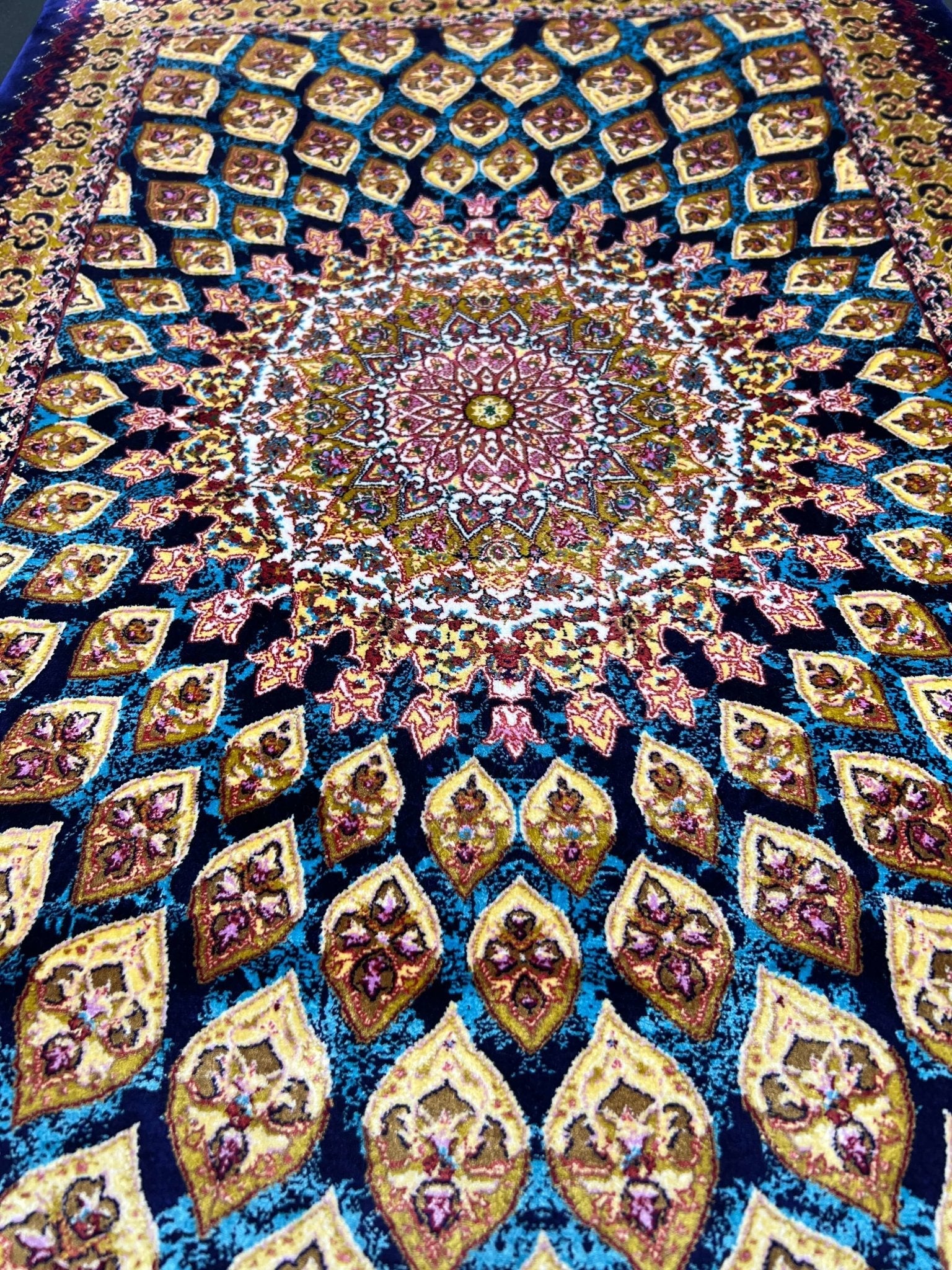 Dome Gonbad Silk Area Rug