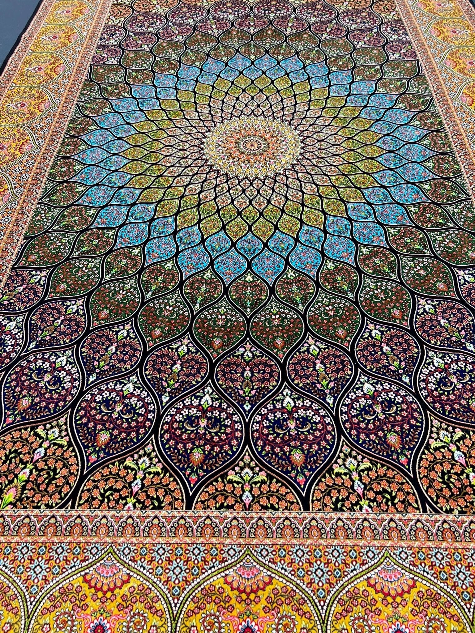 Golden Gonbad Dome Silk Rug